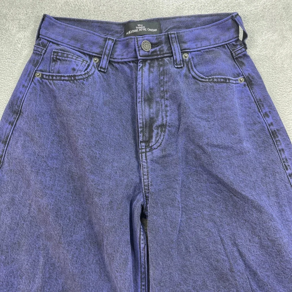 Gap x Disney Jeans Women 24 Iris Blue Nightmare Before Xmas Horseshoe Barrel Leg
